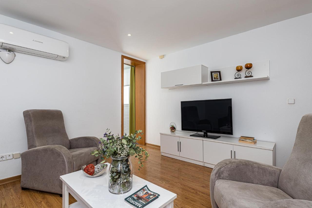 Waou Apartamentos En Sol Confort 2 Мадрид Екстер'єр фото